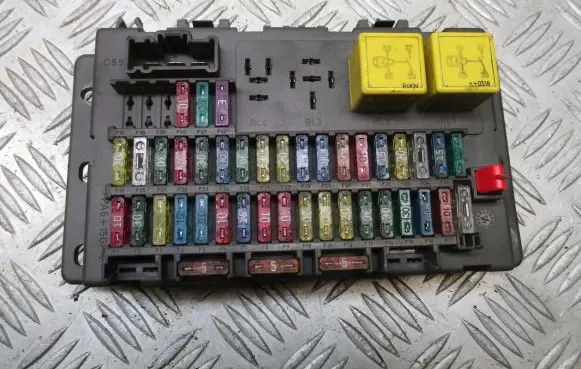 Rover 75 Fuse box cover