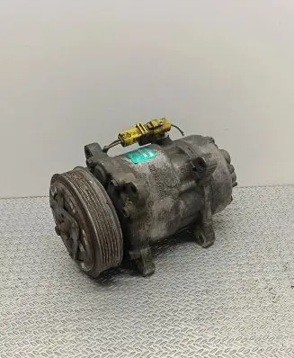 Peugeot 307 Air conditioning (A/C) compressor (pump) SD6V12 1871205245