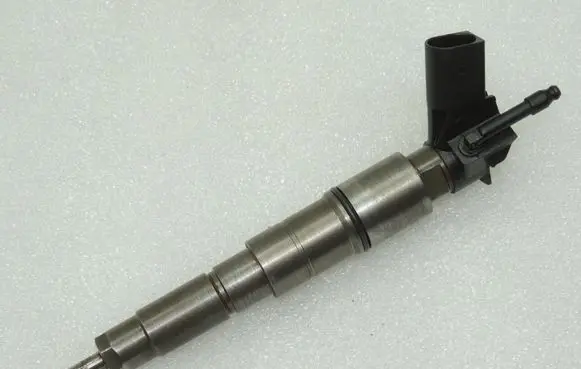 BMW 5 E60 E61 Fuel injector 13537792721 13537794343