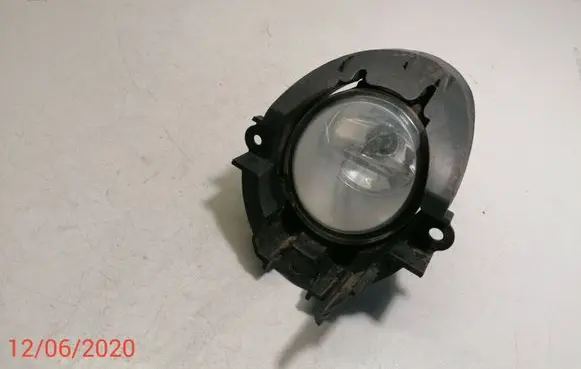 Toyota Avensis T270 Front fog light 812200D042
