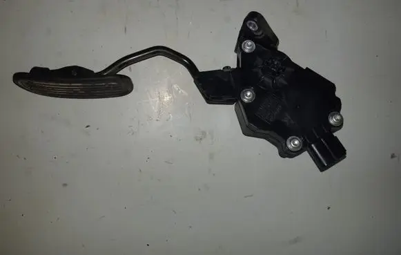 Lexus IS 220D-250-350 Acceleration sensor 7811053010
