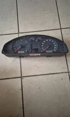 Volkswagen Transporter - Caravelle T5 Speedometer (instrument cluster) 7H0920861E 17070713704
