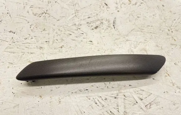 Volkswagen PASSAT B5 Rear door handle cover 3B4867372B