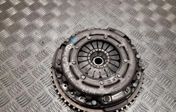 Dacia Jogger Clutch set kit 302103230R