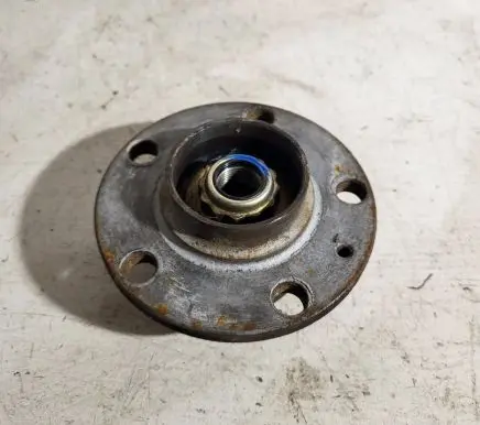 Seat Ibiza III (6L) Rear wheel hub