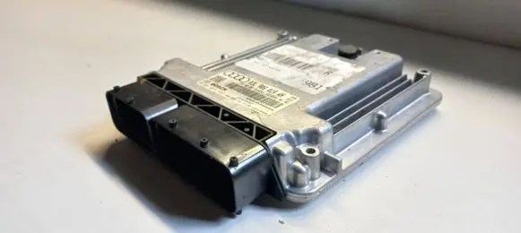 Audi A6 S6 C6 4F Engine control unit/module 03L906019AH 03L906022FG 0281016683