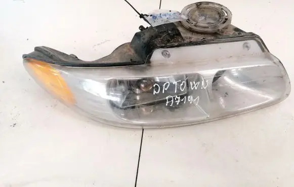 Chrysler Town & Country III Headlight/headlamp