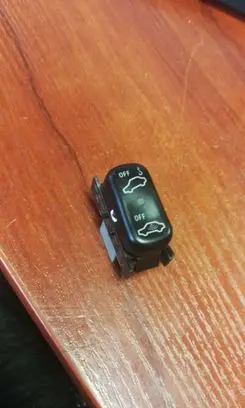 Mercedes-Benz E W210 Other switches/knobs/shifts 2108201710