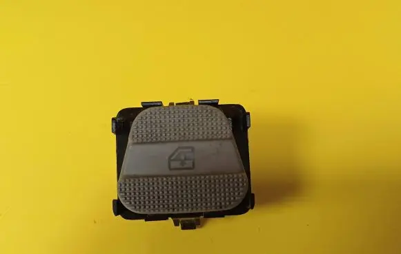 Volkswagen Golf III Electric window control switch 7L6959855B