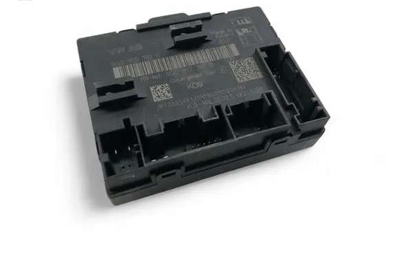 Audi A3 S3 8V Door control unit/module 5Q0959392E