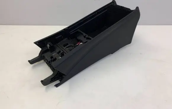 Mercedes-Benz C W205 Center console A2056802205 00009H15 BR205CC0