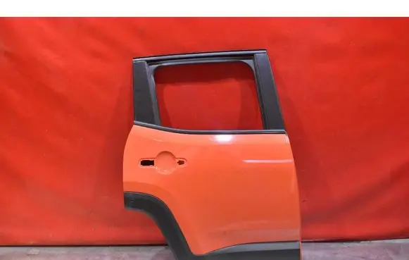 Jeep Renegade Rear door
