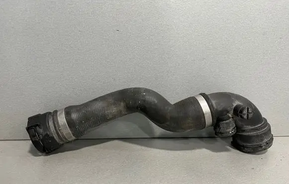 BMW 3 E46 Engine coolant pipe/hose 7510952 7511572