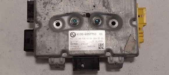 BMW 5 E60 E61 Door control unit/module 6957759 2781C4 75789012