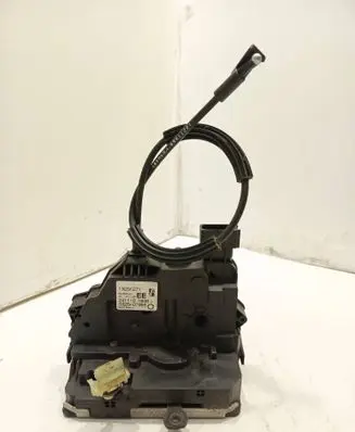 Opel Meriva B Front door lock 13258271 2C16181C1 2411101846