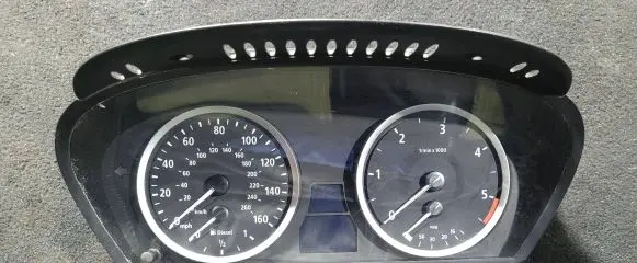 BMW 5 E60 E61 Speedometer (instrument cluster) 19135254 110080213 213713007650