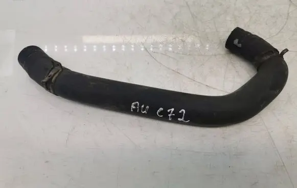 Nissan Note (E11) Engine coolant pipe/hose