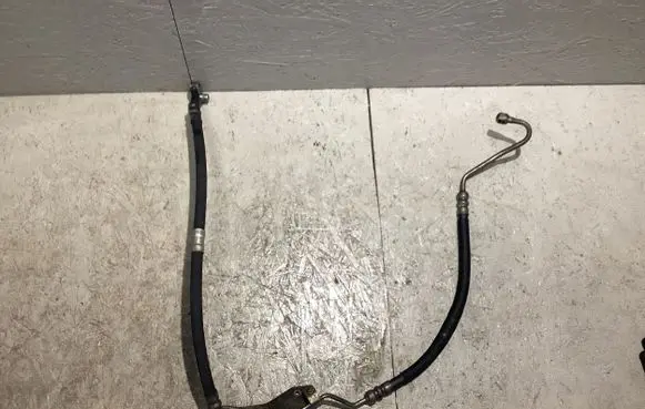 Power steering hose/pipe/line