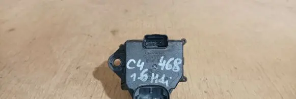 Citroen C4 I Coolant fan relay 9649247680 8241001