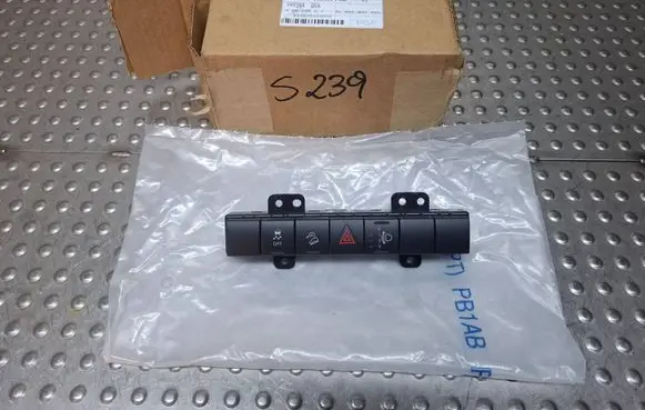 Jeep Cherokee Other switches/knobs/shifts O4602991AE