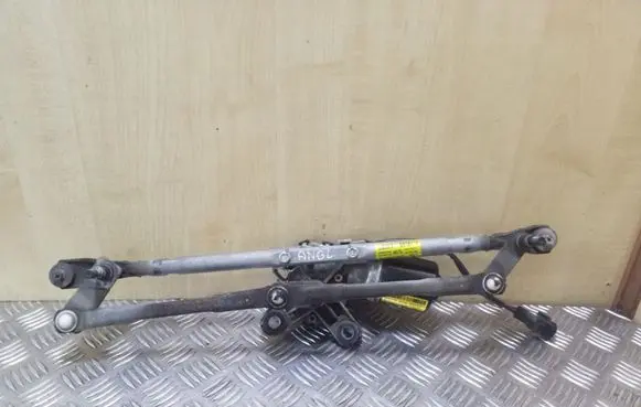 Chevrolet Captiva Front wiper linkage and motor 20914317 20829044