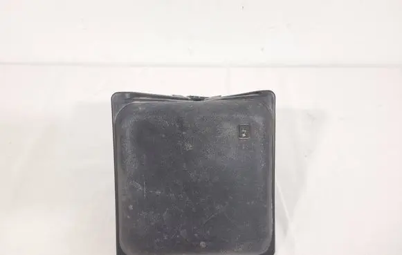 Renault Laguna III Fuse box cover 243820001R