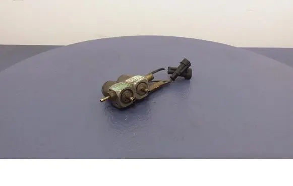 Mitsubishi Outlander Fuel injector 67R010187