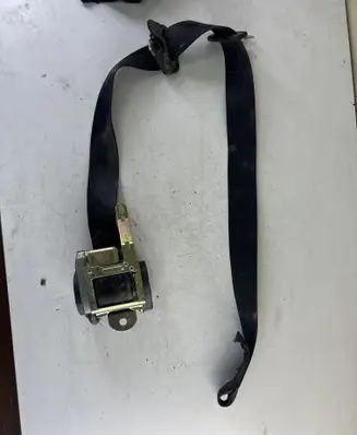 Seat Ibiza III (6L) Front seatbelt 5424018 3857705E