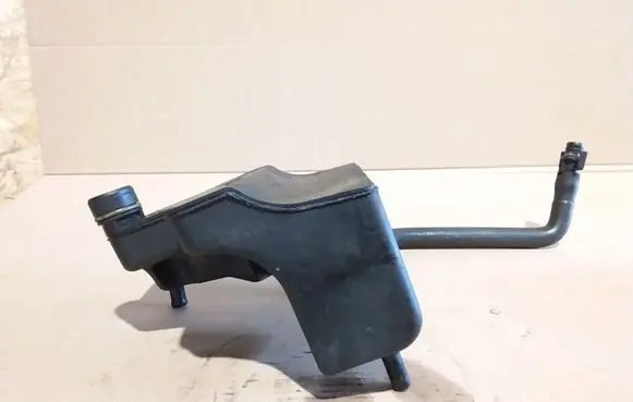 Saab 9-5 Oil breather separator 5961628
