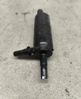 BMW 7 F01 F02 F03 F04 Headlight washer pump 3323525 721779202