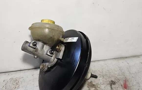Audi A4 S4 B5 8D Brake booster 8D0612105F