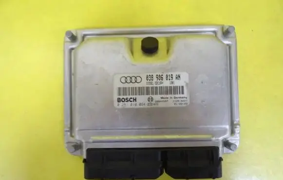 Audi A4 S4 B5 8D Engine control unit/module 038906019AN 0281010094