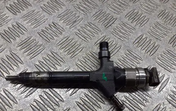 Mazda 5 Fuel injectors set RF7J13H50