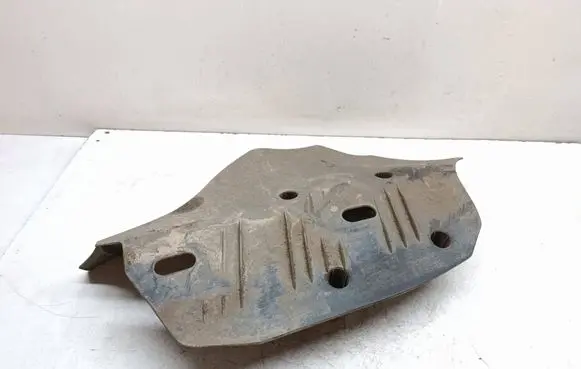 BMW 1 F20 F21 Rear underbody cover/under tray 6796137 33326796137