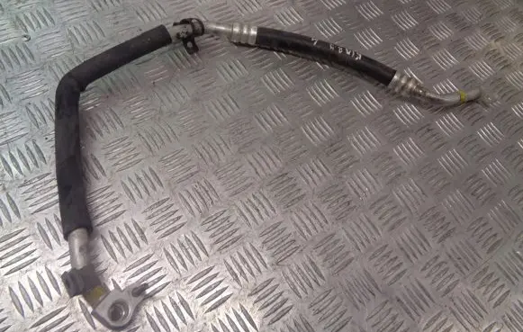 KIA Carnival Air conditioning (A/C) pipe/hose