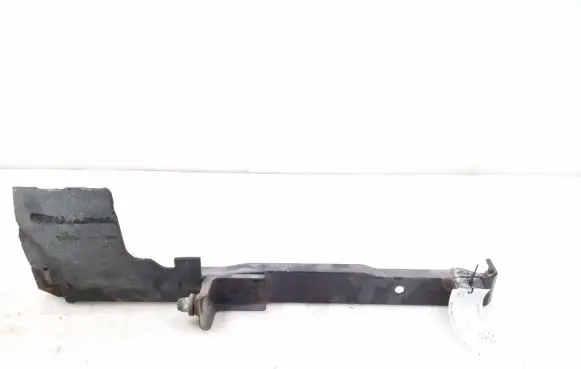 Nissan Pathfinder R51 Headlight/headlamp mounting bracket