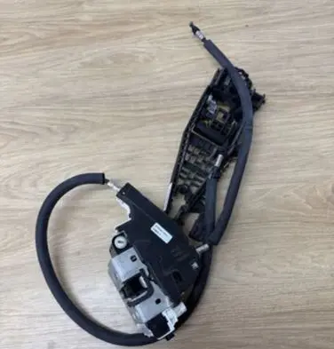 Maserati Quattroporte Rear door lock 670003111