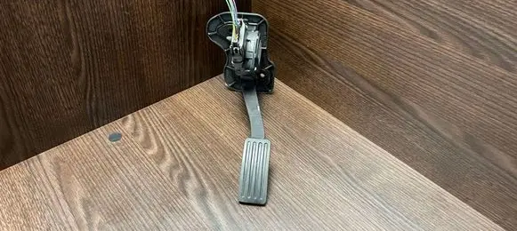 Ford Transit Accelerator throttle pedal 6C119F836CC 6PV00923810