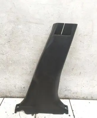 (B) pillar trim (bottom)