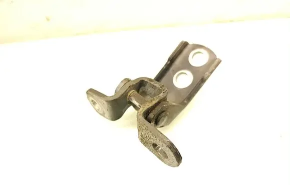 Toyota RAV 4 (XA40) Front door upper hinge 