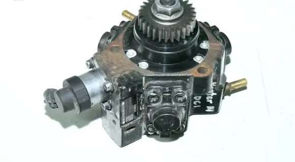 Renault Master III Fuel injection high pressure pump 8201045496 0445010250