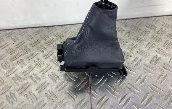 Lexus RC Gear lever shifter trim leather/knob 5882224100