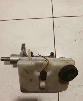 Renault Master III Master brake cylinder 03350890491
