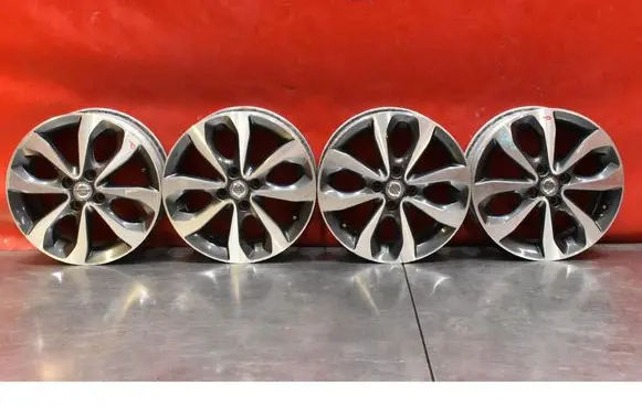 Nissan Micra R18 alloy rim 3HM3A