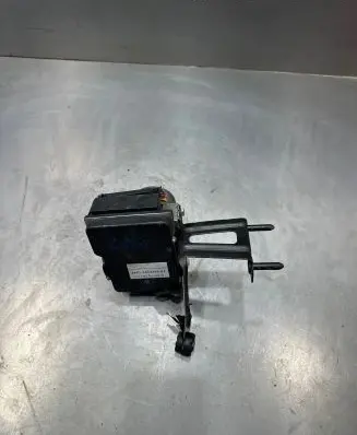BMW X3 E83 ABS Pump 3414388 41438901
