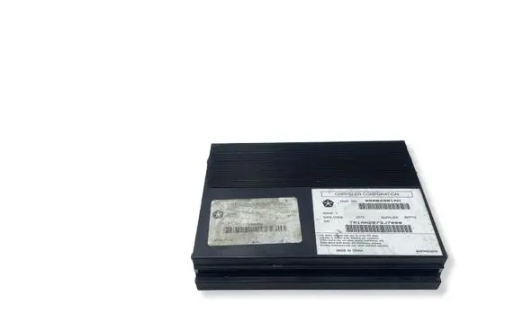 Fiat Freemont Sound amplifier M0674023010