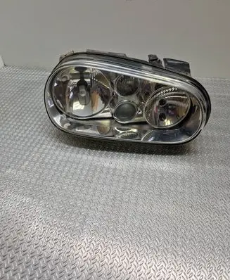 Volkswagen Golf IV Headlight/headlamp 1J1941016C 6773632