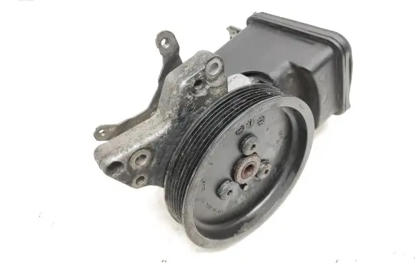 BMW 5 E60 E61 Power steering pump 6760956010 7693974101