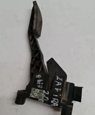 Opel Zafira A Accelerator throttle pedal 90581208 08905867 0281002298