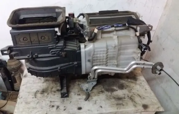 Toyota Avensis Verso Interior heater climate box assembly 